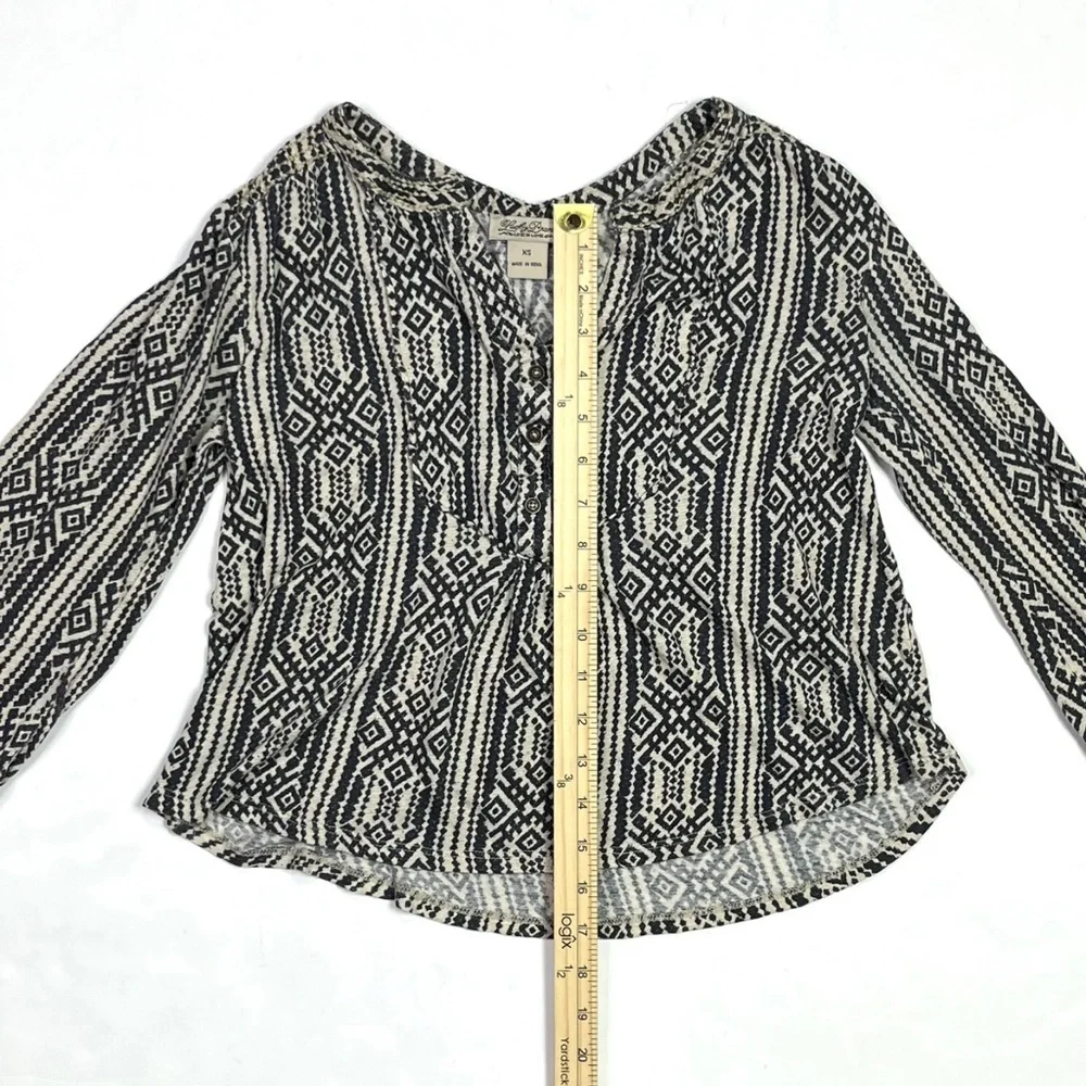 Lucky Brand Top Womens XS Live In Love Boho Geometric Long Sleeve Blouse - Picture 7 of 8